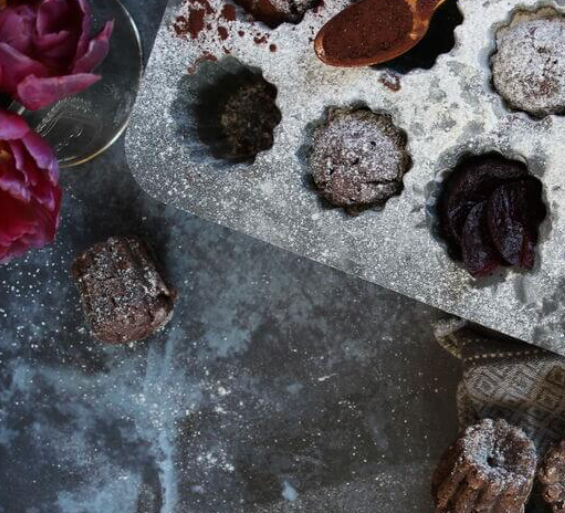 Red beet canelles